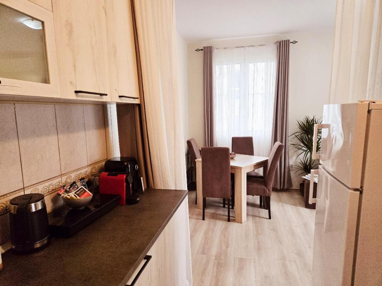 Apartments Nikcevic Будва Екстер'єр фото