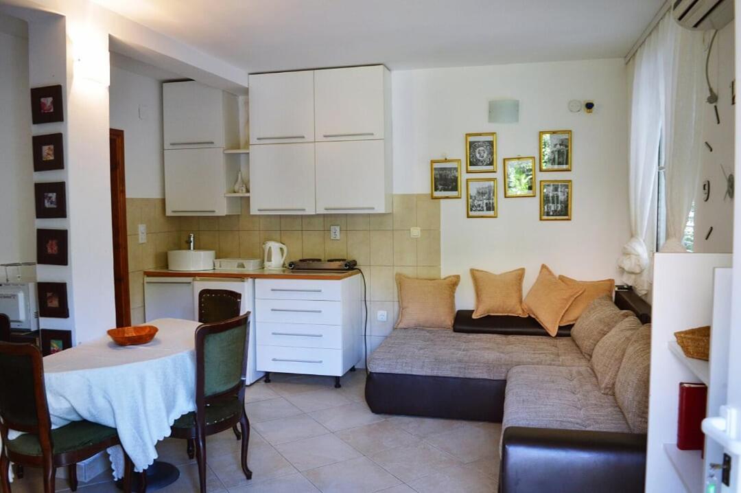 Apartments Nikcevic Будва Екстер'єр фото