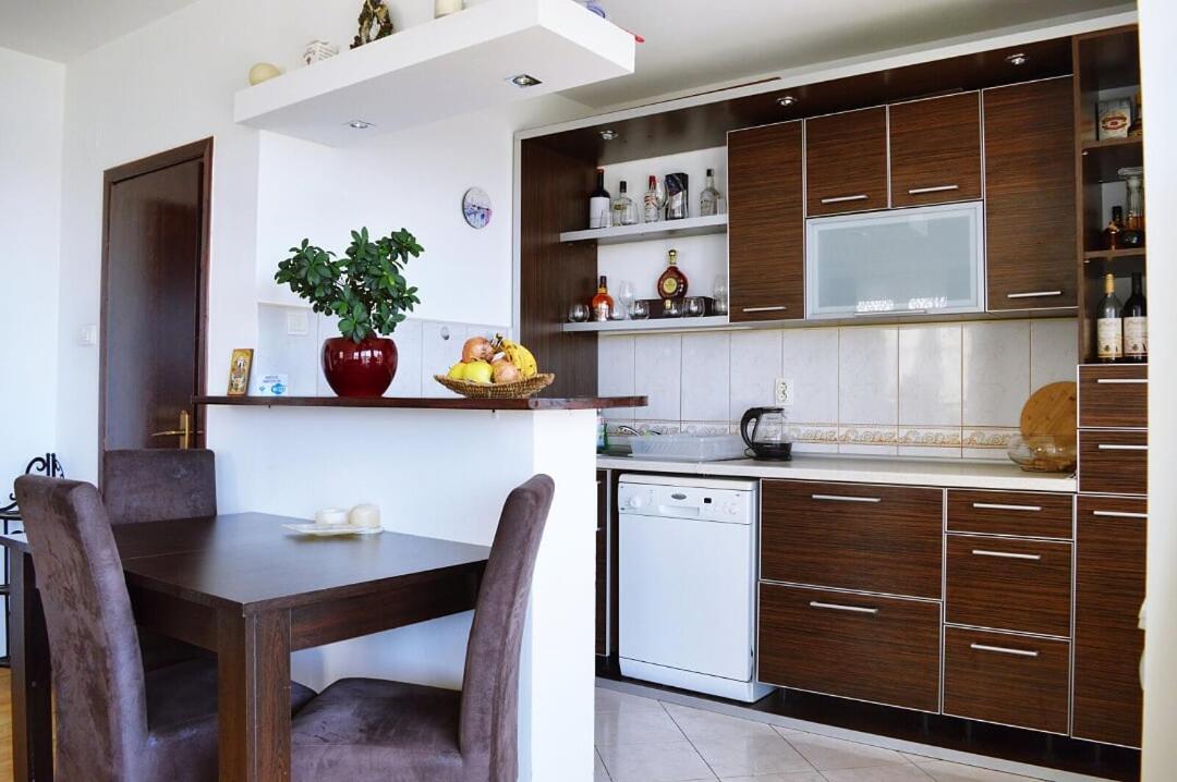 Apartments Nikcevic Будва Екстер'єр фото